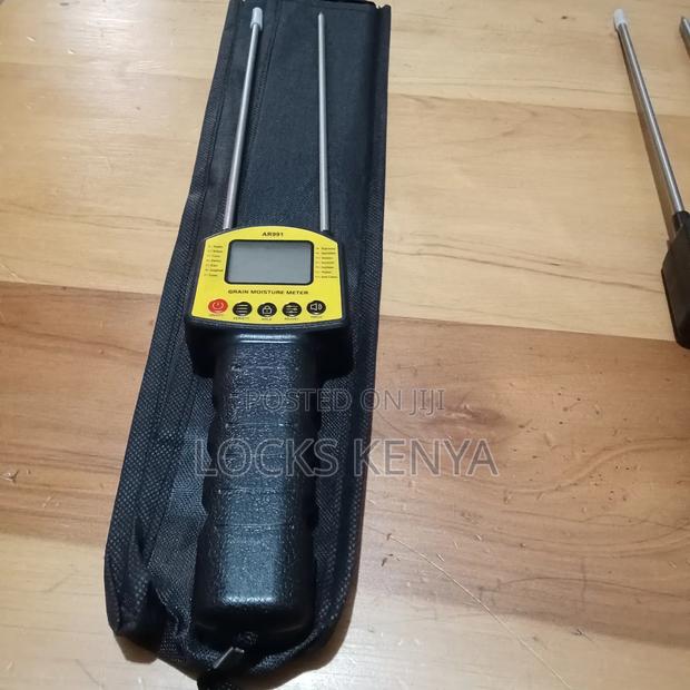 Cereal Seller Grain Moisture Meter - main view