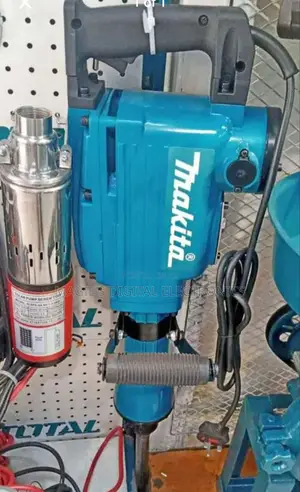 Powerful Makita Jack Hammer