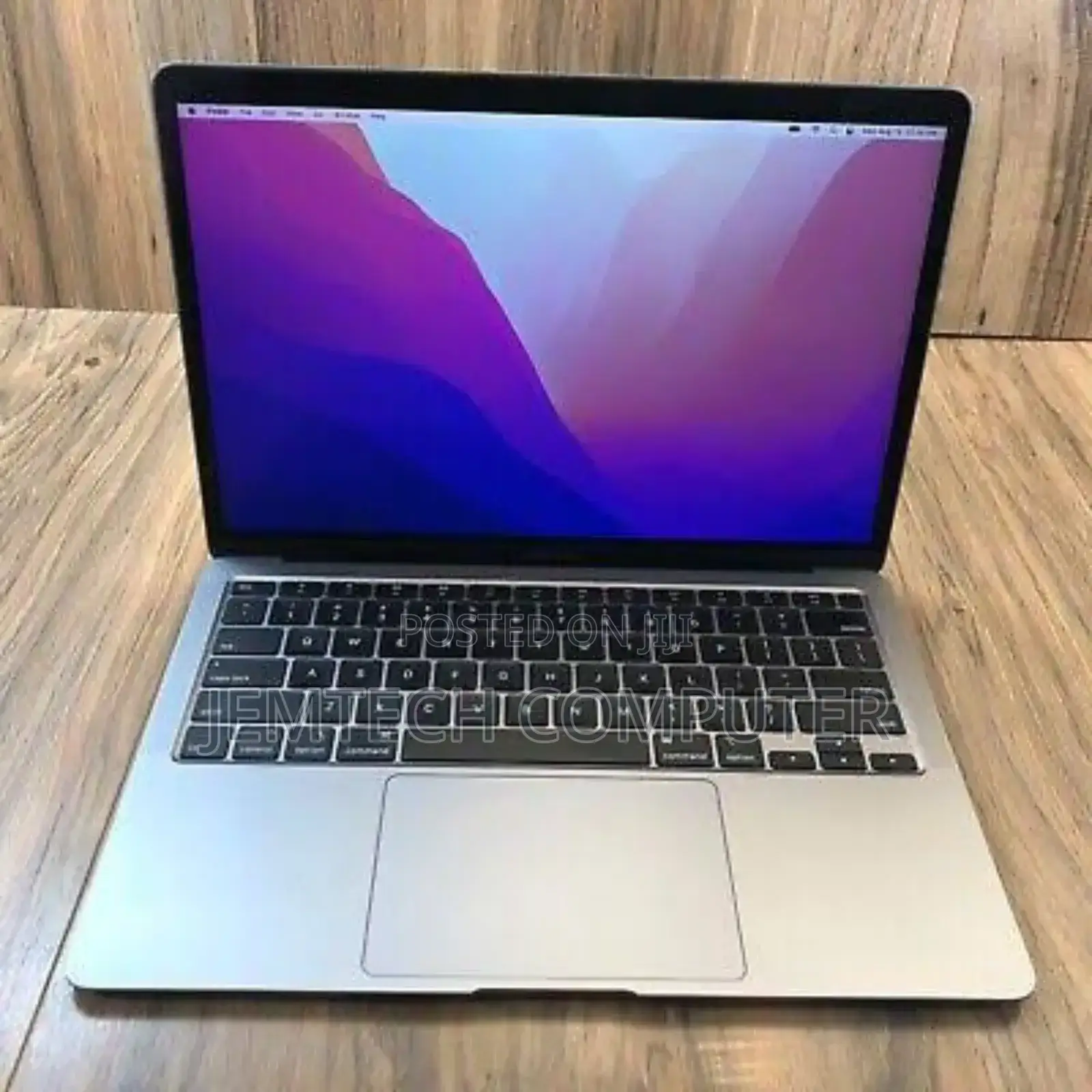 New Laptop Apple MacBook Air 2024 M3 13-Inch 8GB Apple M3 SSD 256GB