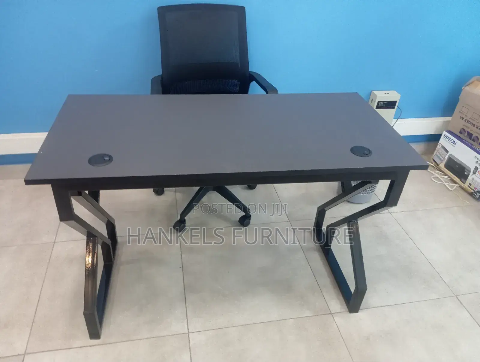 Metal Stand Office Desk