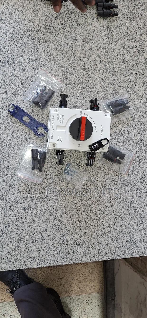High-Voltage DC Disconnect