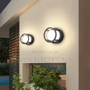 Outdoor Wall Light