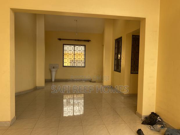 3bdrm Maisonette in Nyali for rent - thumbnail 5