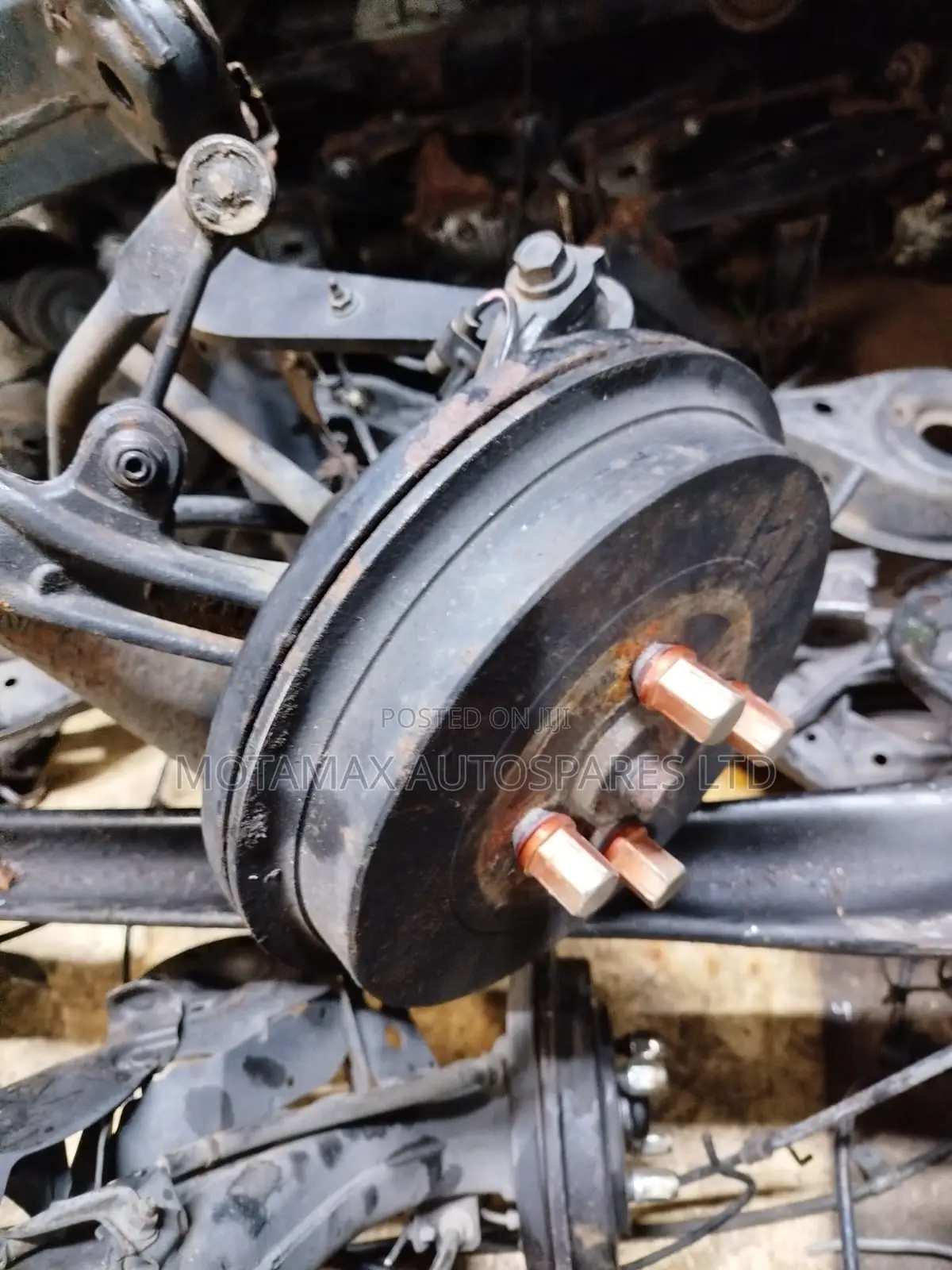 Axio 141 4WD Rear Wheel Hubs