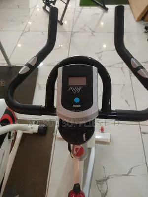 Home Exercise Spin Bike W/18kg Fly Wheel Digital Monitor