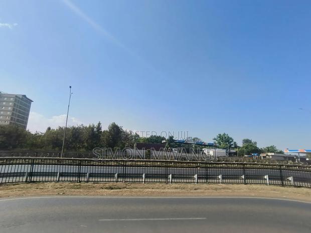 1 1/4 Acre Commercial Land Touching Thika Superhighway on Sale at 130m