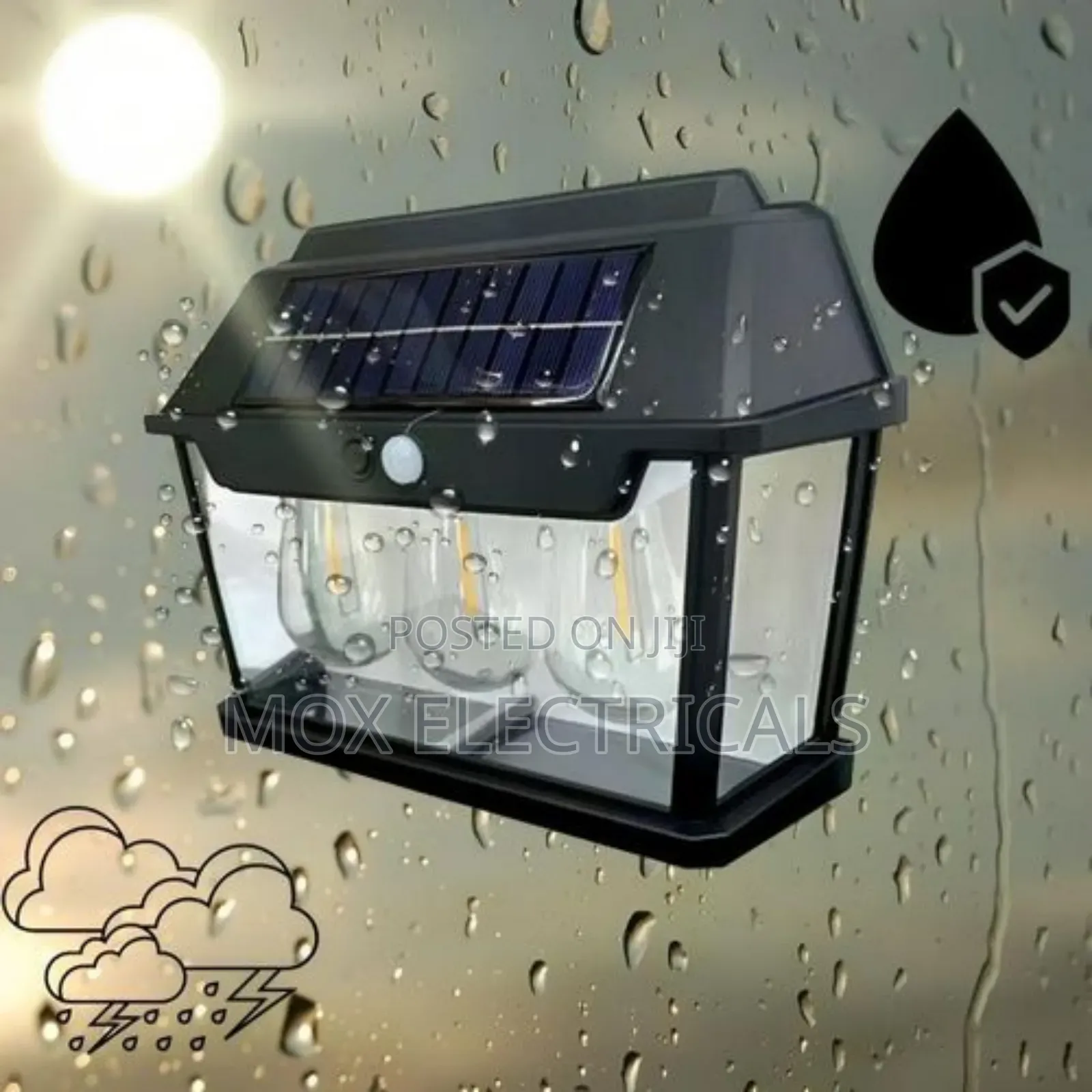 Solar Outdoor Wall Light (3 Bulbs)