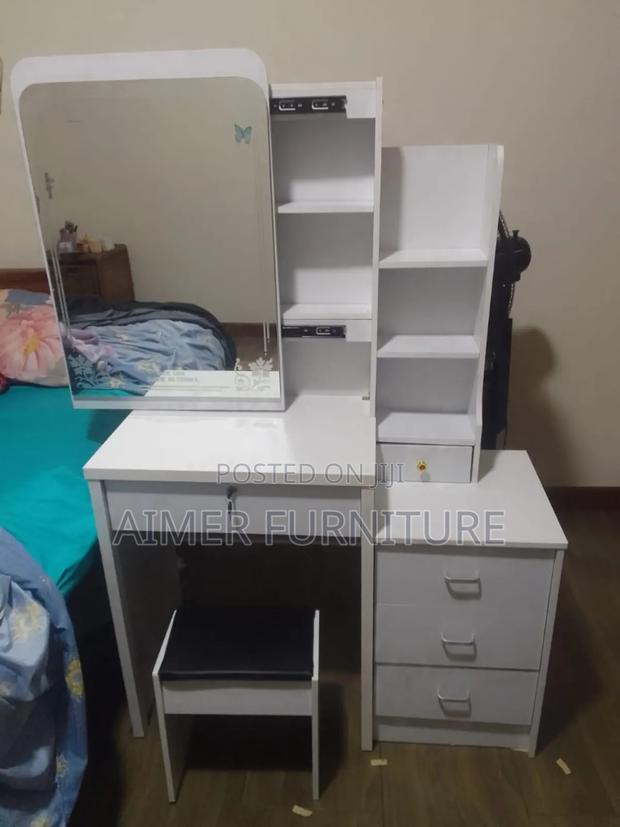 White Make Up Table