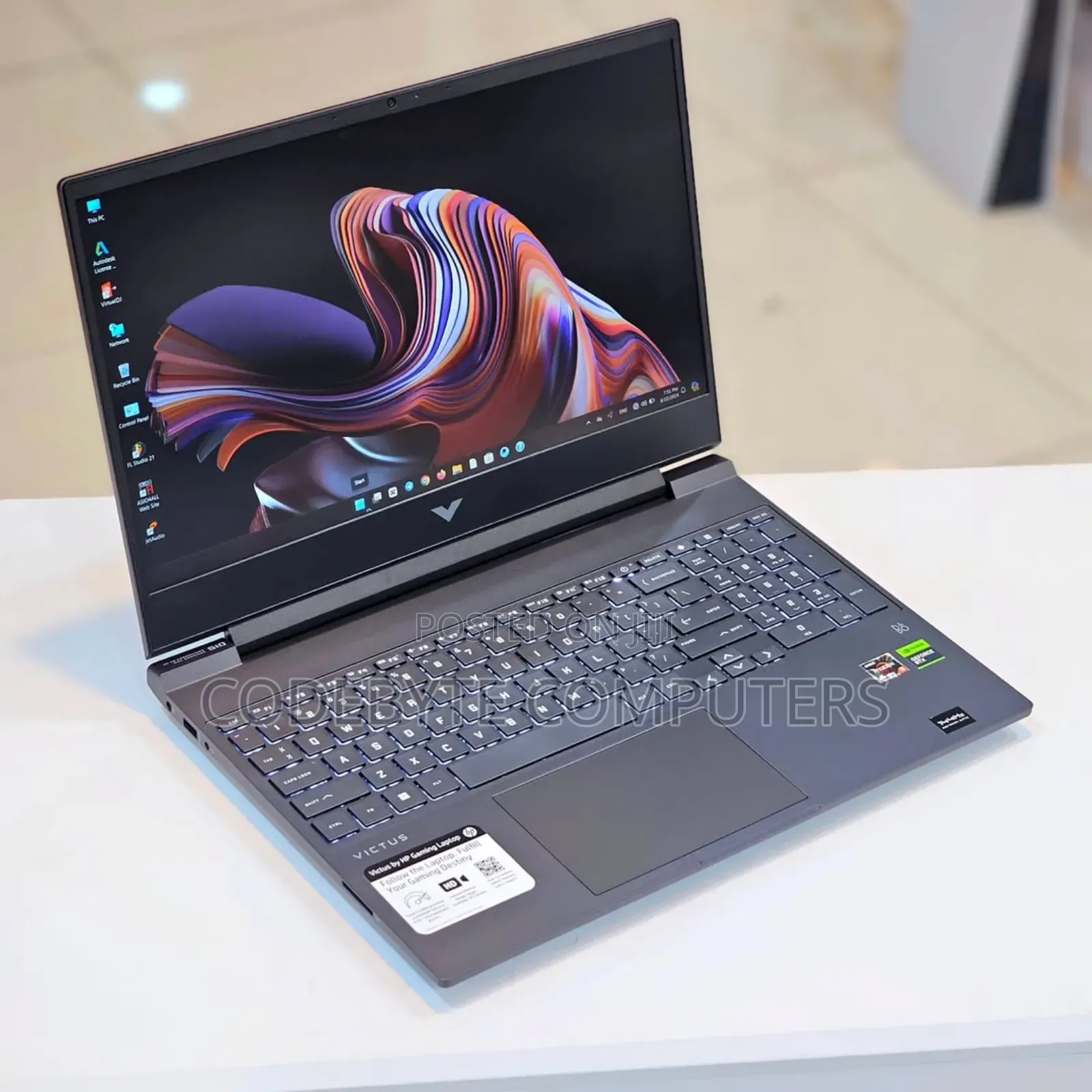 New Laptop HP Victus 15 8GB AMD Ryzen 5 SSD 512GB