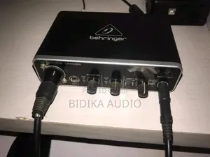 Original Behringer U-Phoria Umc22