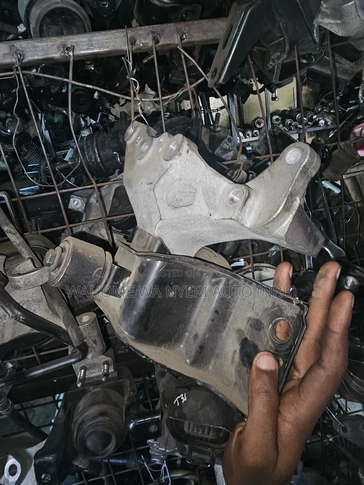 Extrail New Model T32 Engine Mounting