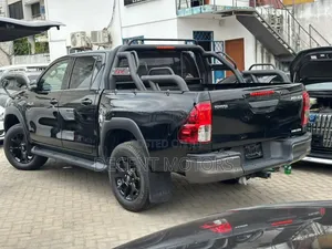 Toyota Hilux 2.4 Diesel 2020 Black