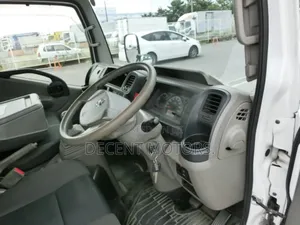 Nissan Atlas 2018 White