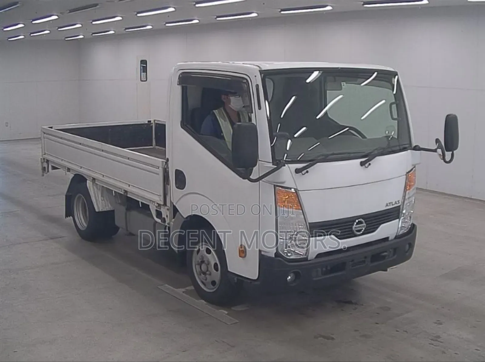 Nissan Atlas 2018 White