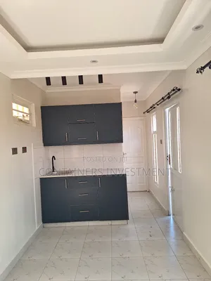 40ft 2 Bedroom House- Classy and Elegant.