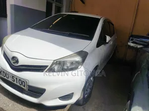Toyota Vitz 2015 White