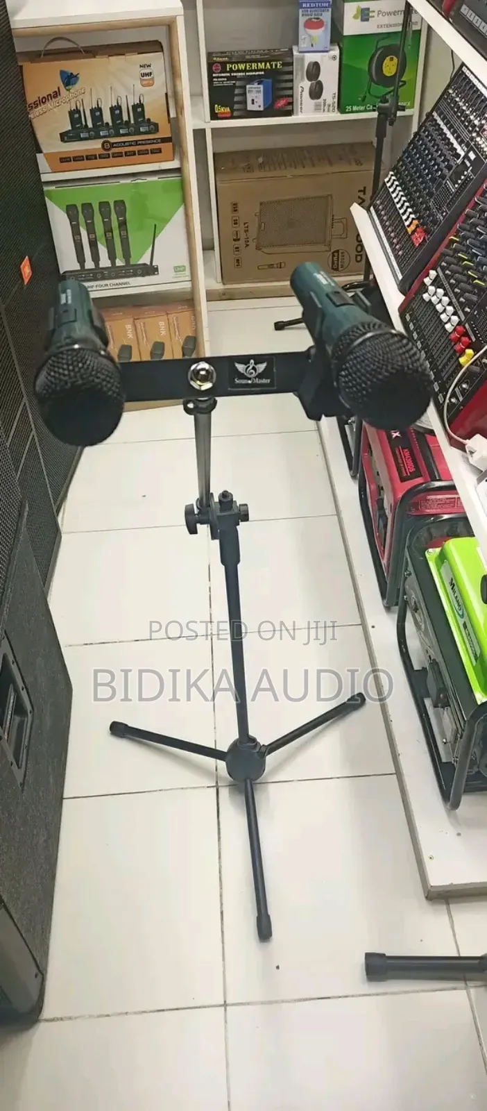 Original and Quality Round Base Microphone Stand