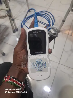 Rechargeable Handheld Oximeter