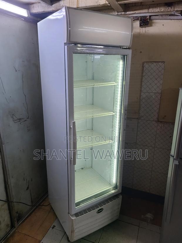Selling Clean Display Fridge - thumbnail 3
