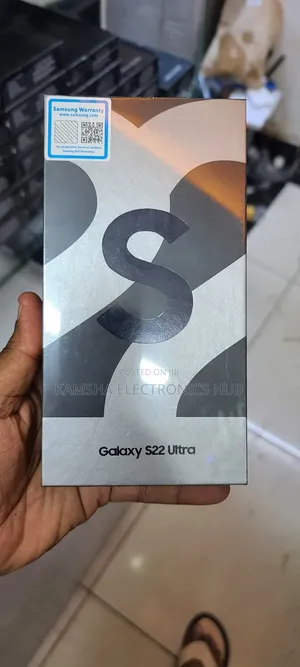 New Samsung Galaxy S22 Ultra 5G 256 GB Silver