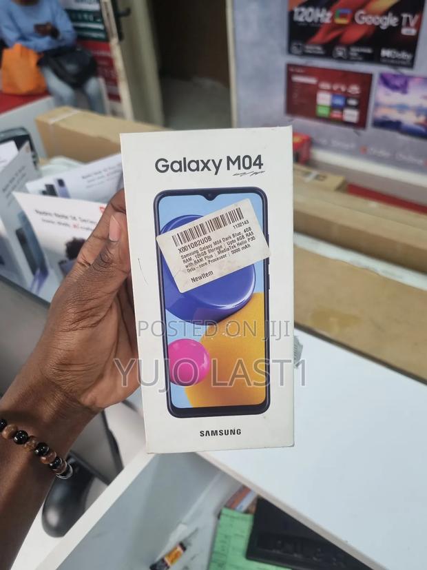 New Samsung Galaxy M04 128 GB Black
