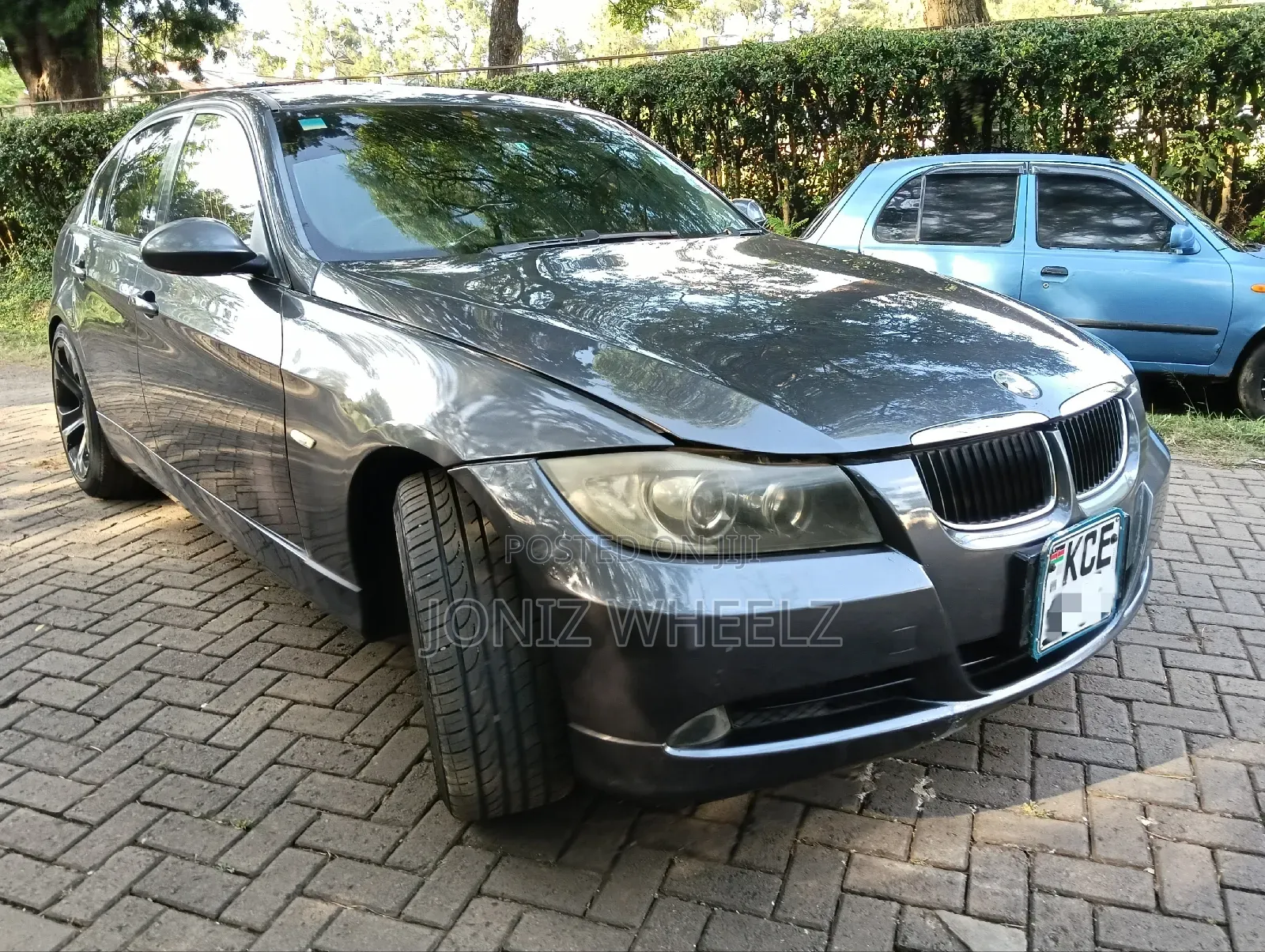 BMW 320i Sedan RWD 2008 Black