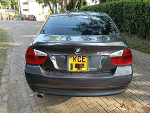 BMW 320i Sedan RWD 2008 Black