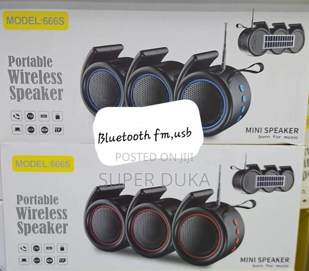 Wireless Speaker 666S Bluetooth Fm Solar Rechargeable Radio - main view