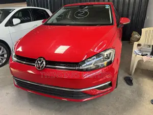 Volkswagen Golf TSI S FWD 2018 Red