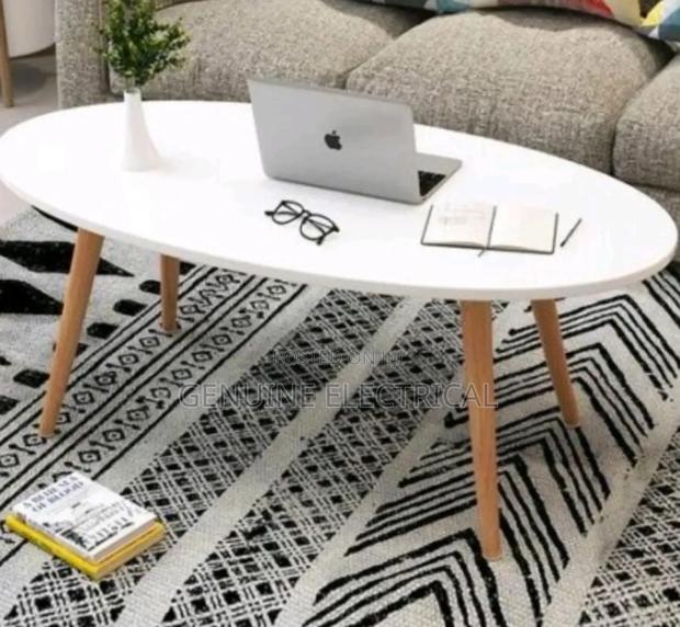 Shee Oval Table - main view