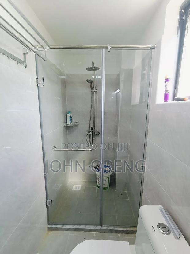 Straight Frameless Shower Cubicle Sliding Door