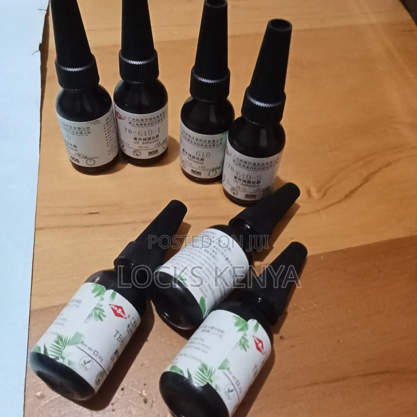 Windscreen Crack Repair Bonding Glue That Is Time Saving