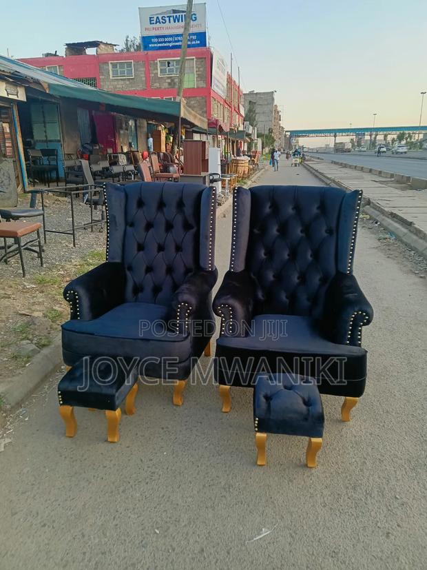 Pedicure Seats, Black With 2 Pedicure Stools - thumbnail 4