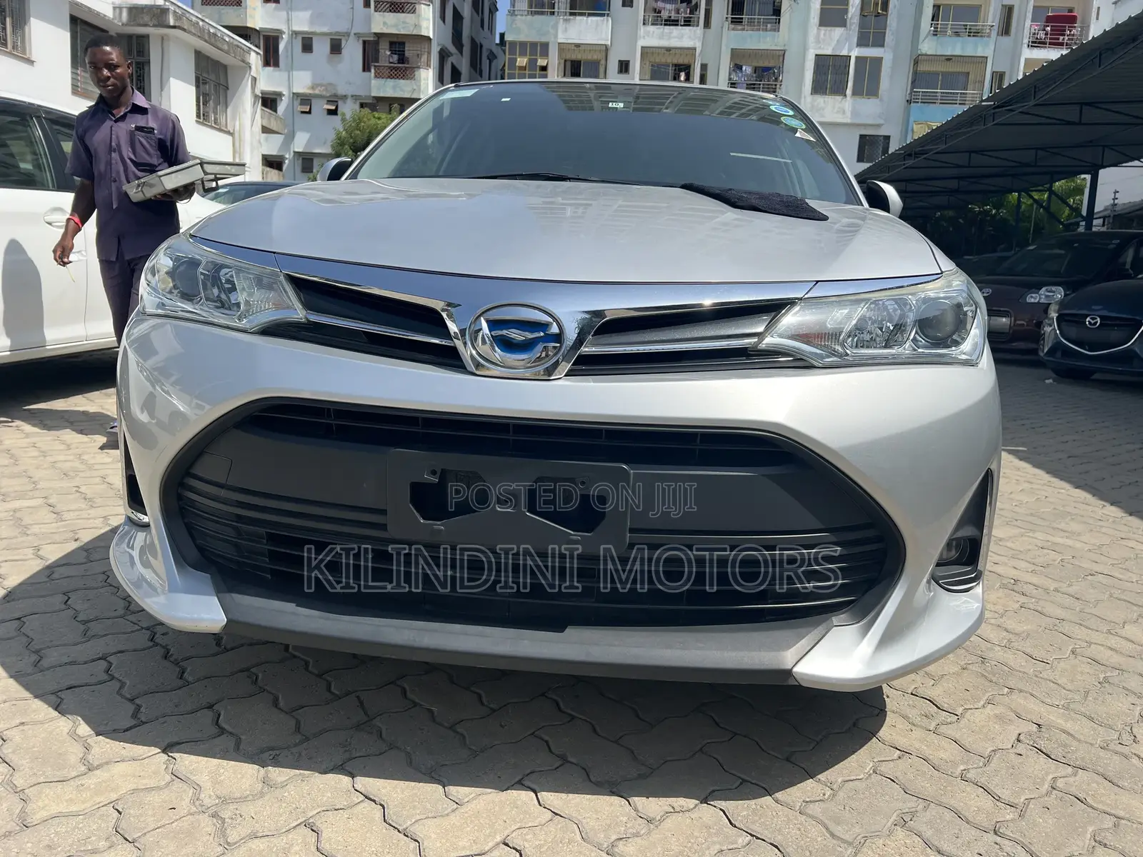 Toyota Corolla Fielder 2018 Silver