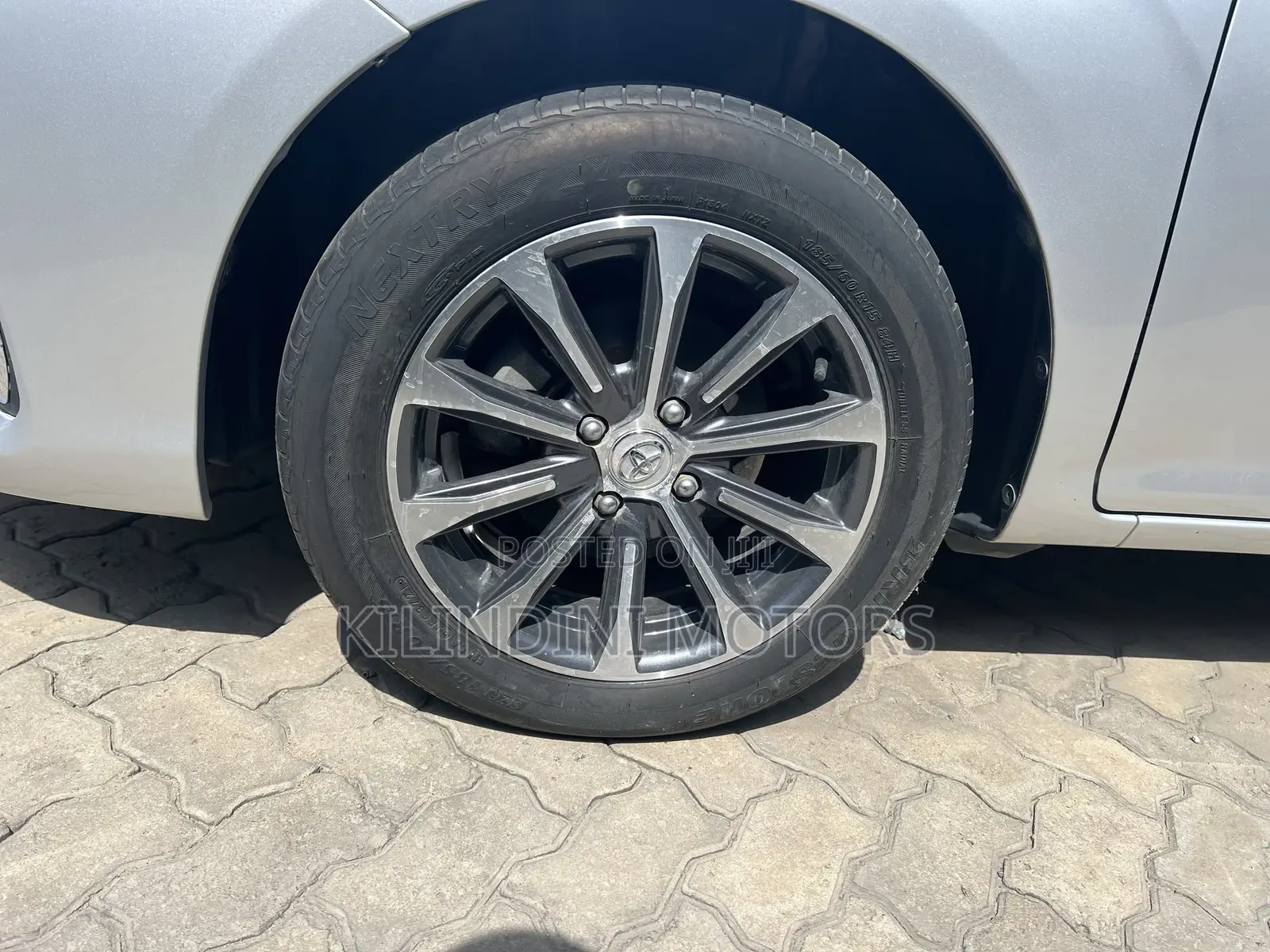 Toyota Corolla Fielder 2018 Silver