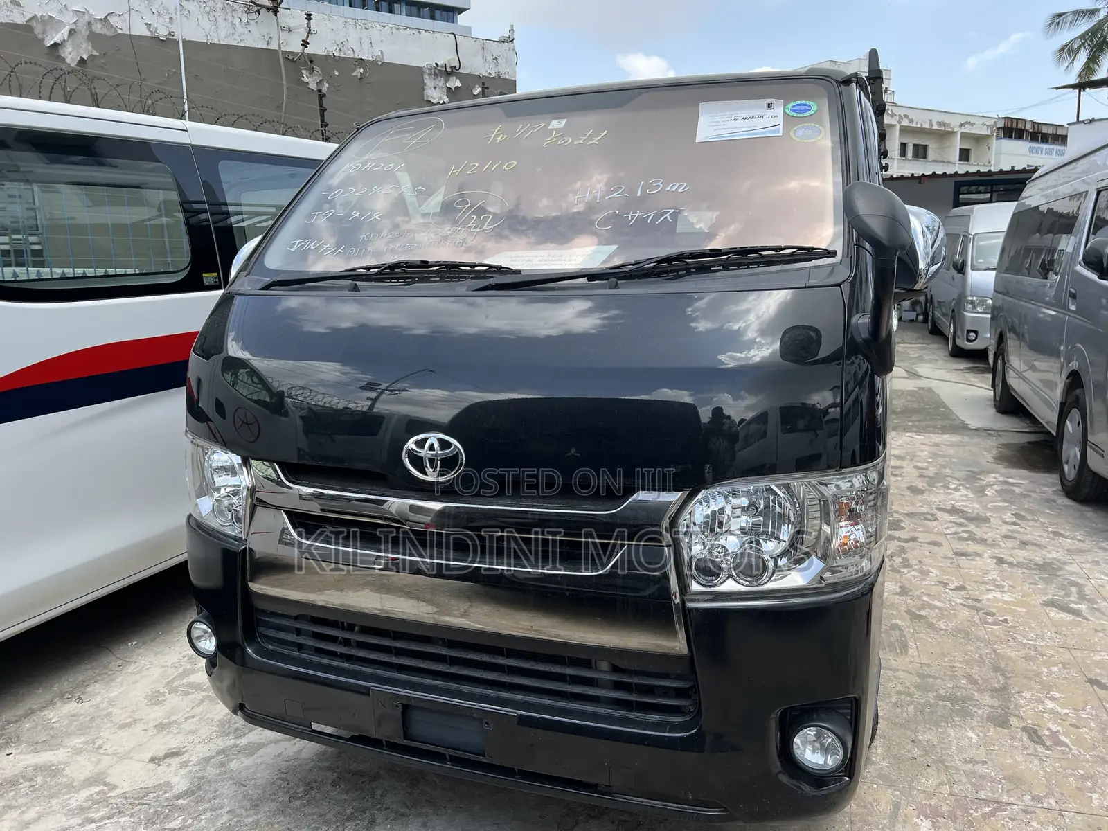 Toyota HiAce 2018 Black