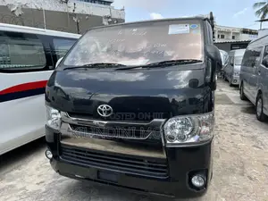 Toyota HiAce 2018 Black