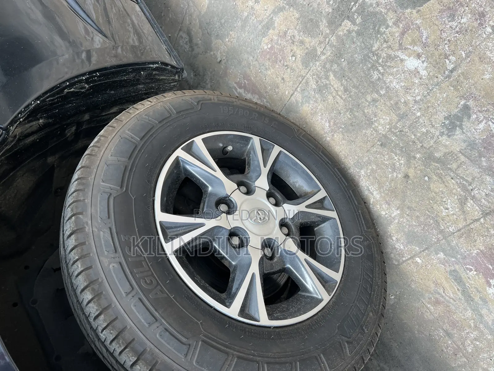 Toyota HiAce 2018 Black