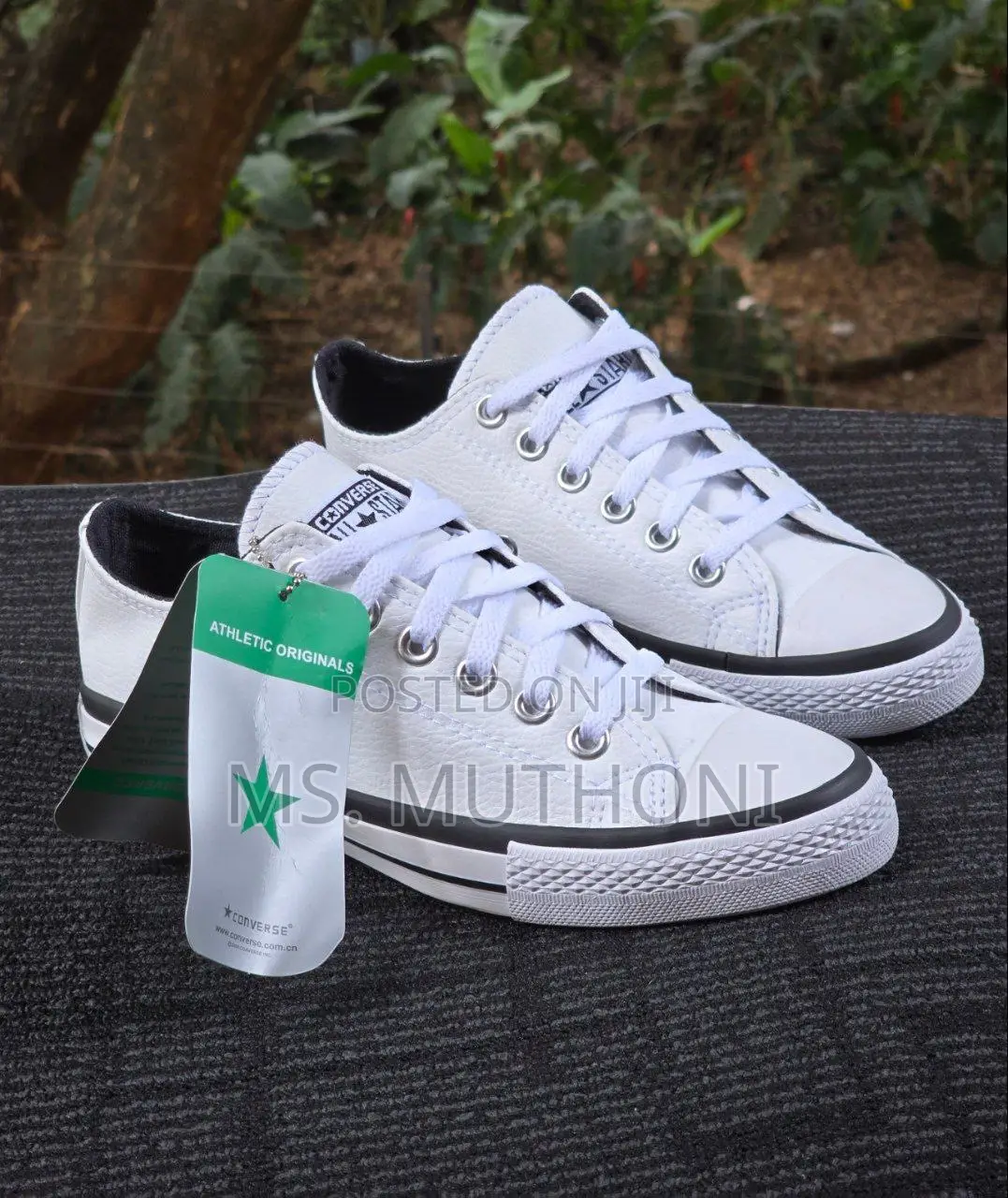White Converse Leather Sizes: 37,38,39,40,41,42