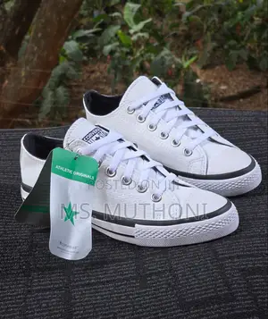 White Converse Leather Sizes: 37,38,39,40,41,42