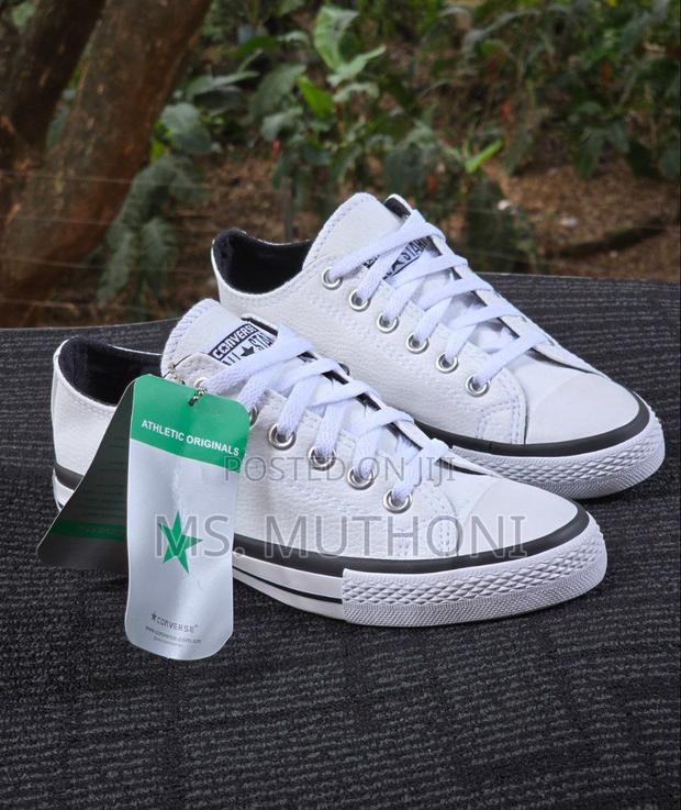 White Converse Leather Sizes: 37,38,39,40,41,42 - thumbnail 2