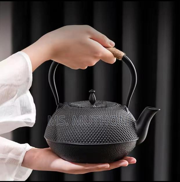 Original Heavy Duty Cast Iron Tea Pot With Infuser - thumbnail 5