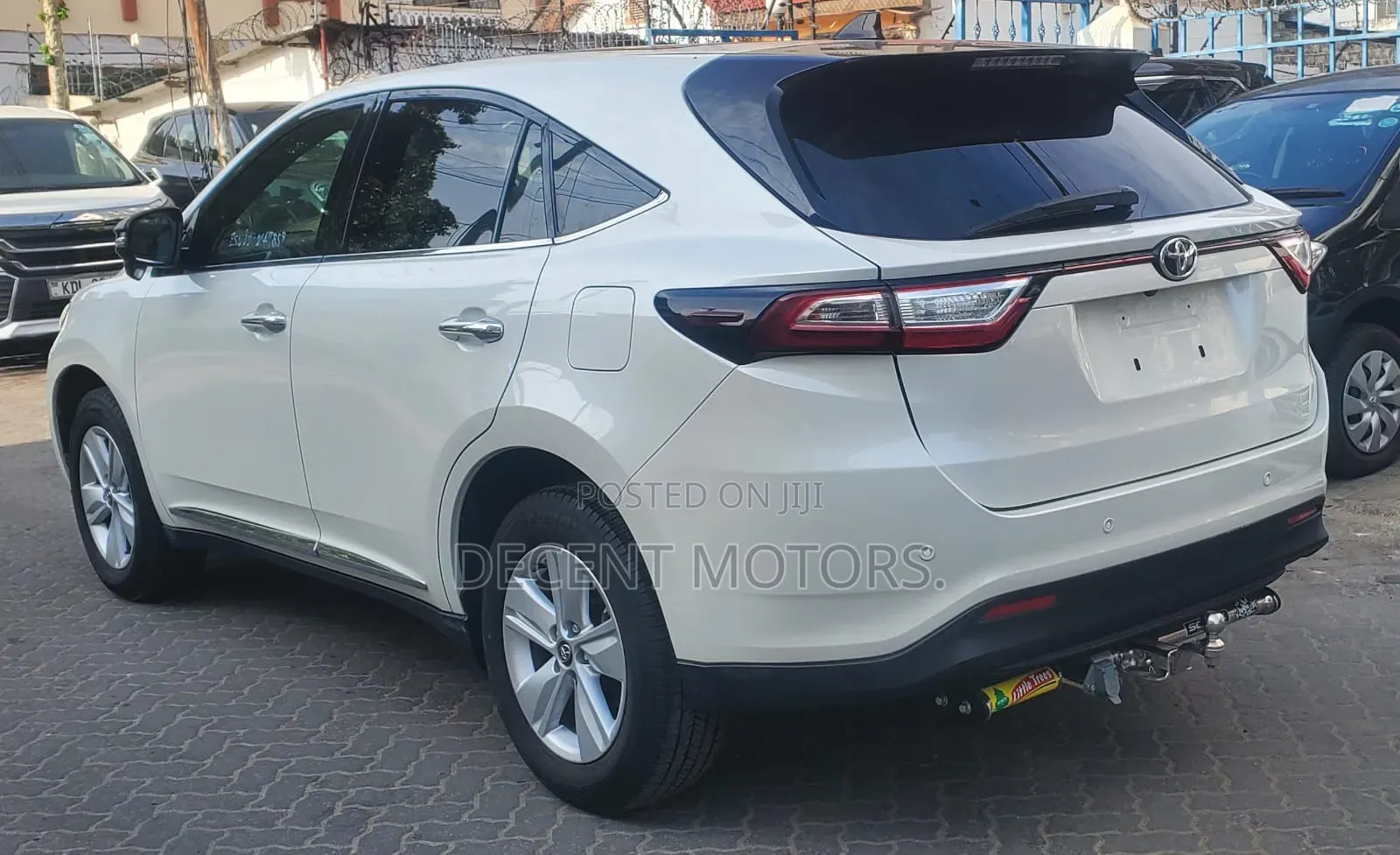 Toyota Harrier 2.0 2018 White