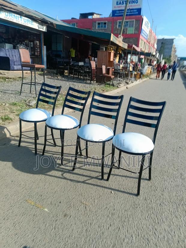 White and Black, Restaurant Chairs - thumbnail 2
