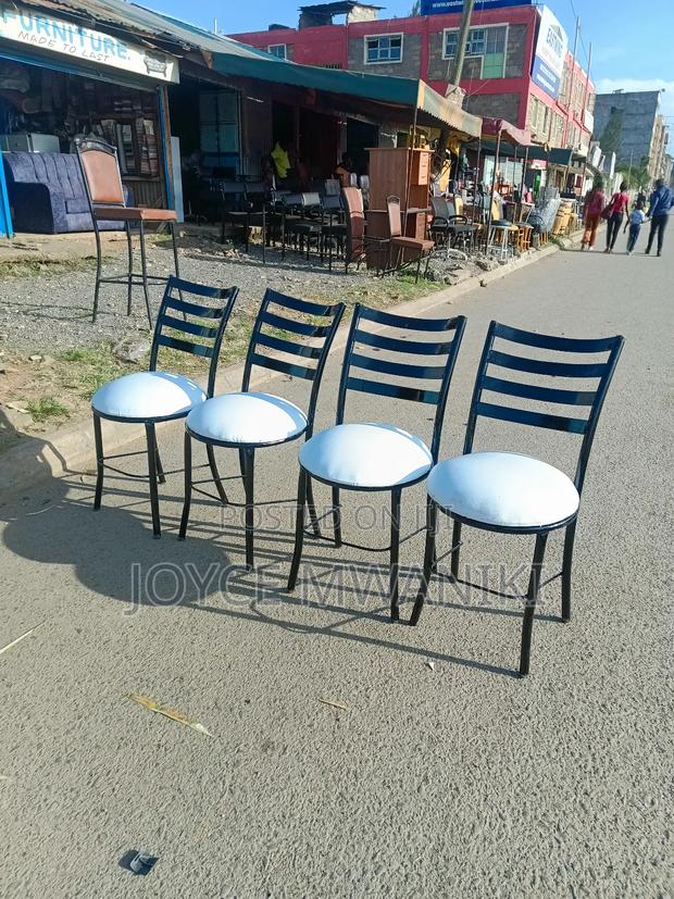 White and Black, Restaurant Chairs - thumbnail 3