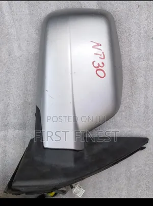 Xtrail NT 30 Side Mirrors