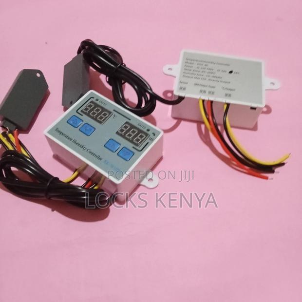 Poultry Farms Temperature and Humidity Controller