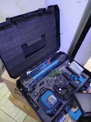 Makita Laser Level With Digital Display 4d 16 Lines - thumbnail 2