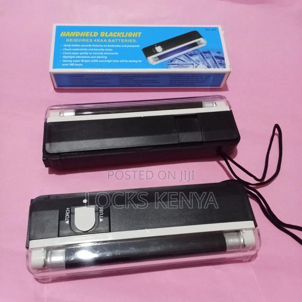 Uv Blacklight With High Light Intensity