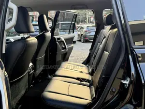 Toyota Land Cruiser Prado 2.7 2019 Black
